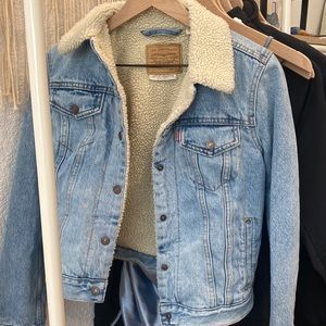 levi’s denim jacket
